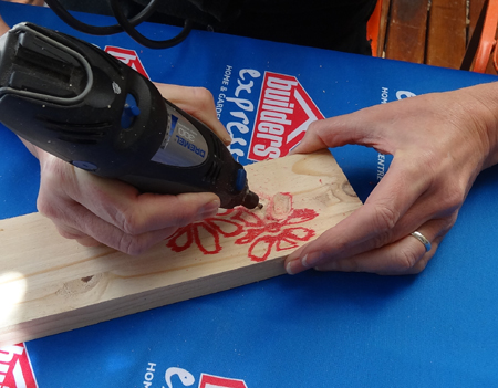 diy divas use dremel tools and learn how to use dremel tools with 