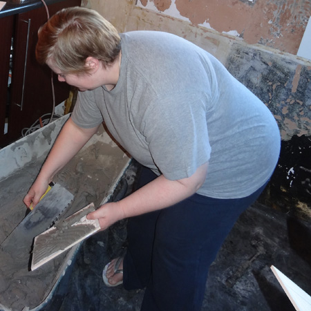 DIY divas get to grips using a skil mitre saw for cutting picture frames skil mitre saw with builders warehouse bosch skil dremel tools